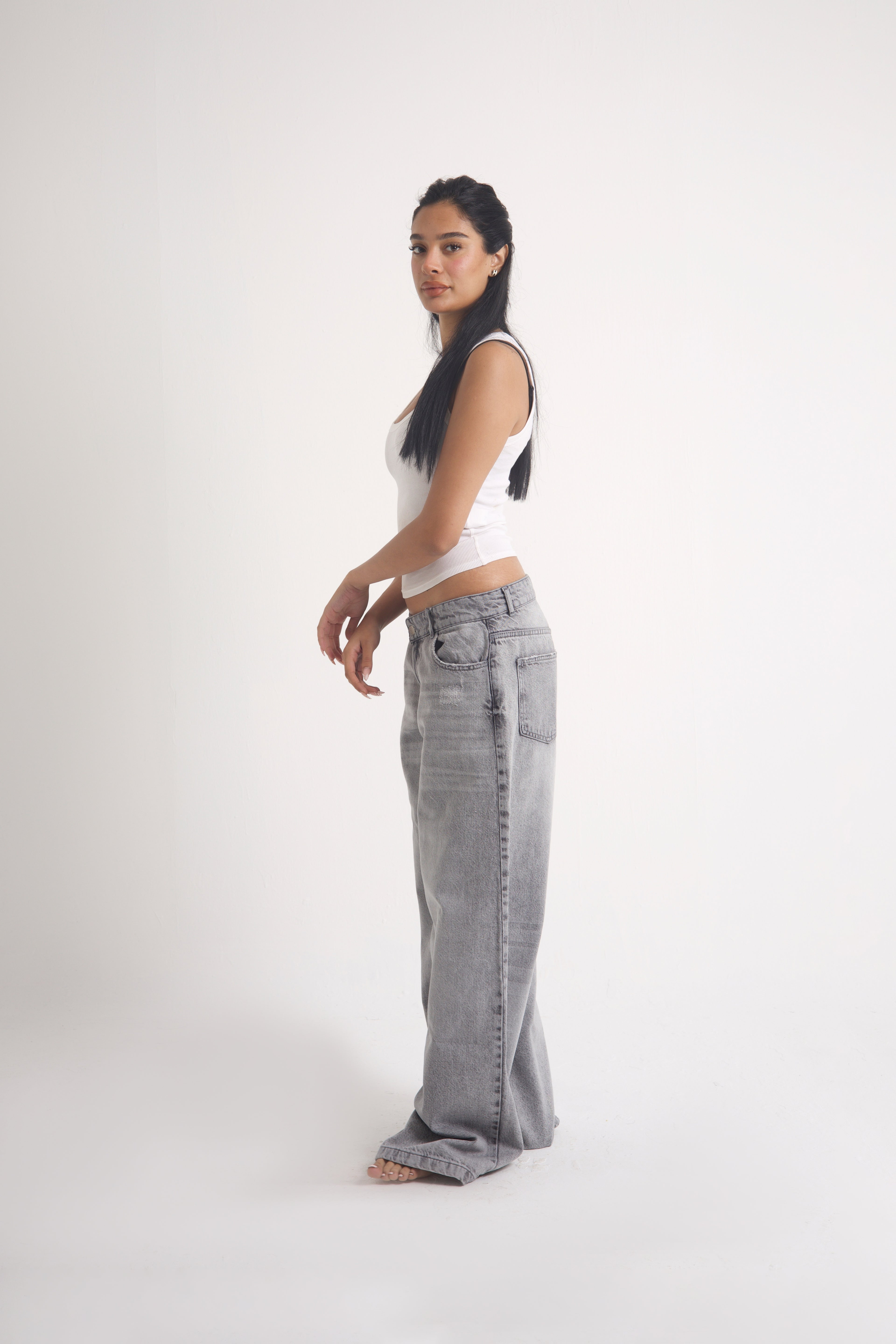 LOW WAIST BAGGY JEANS