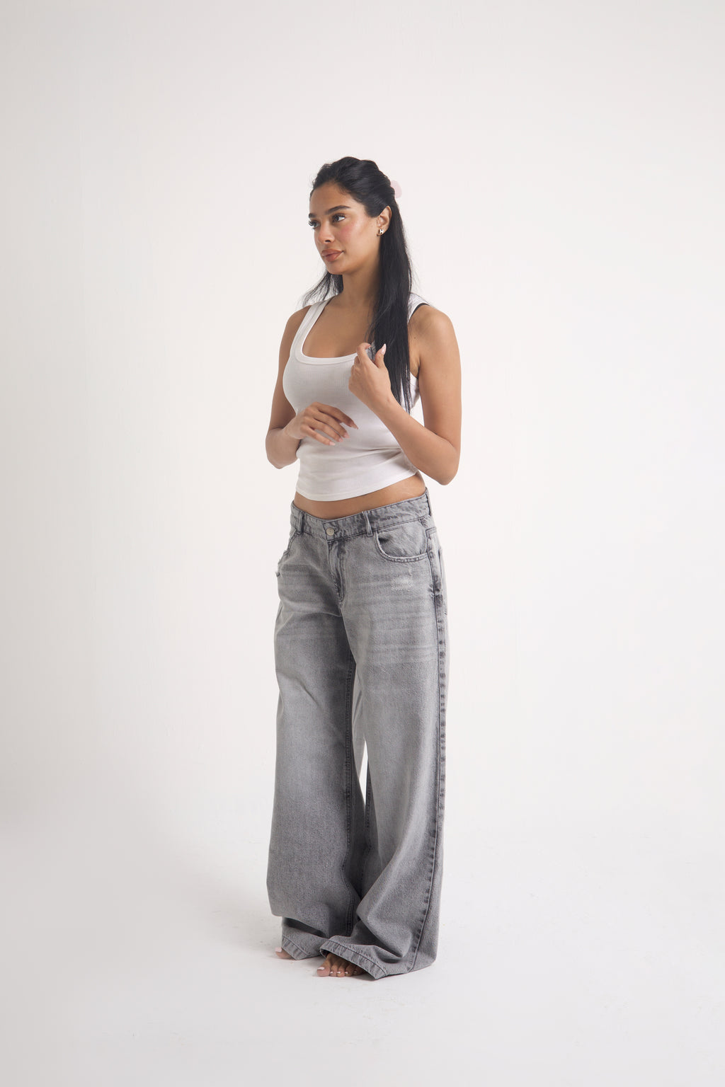 LOW WAIST BAGGY JEANS