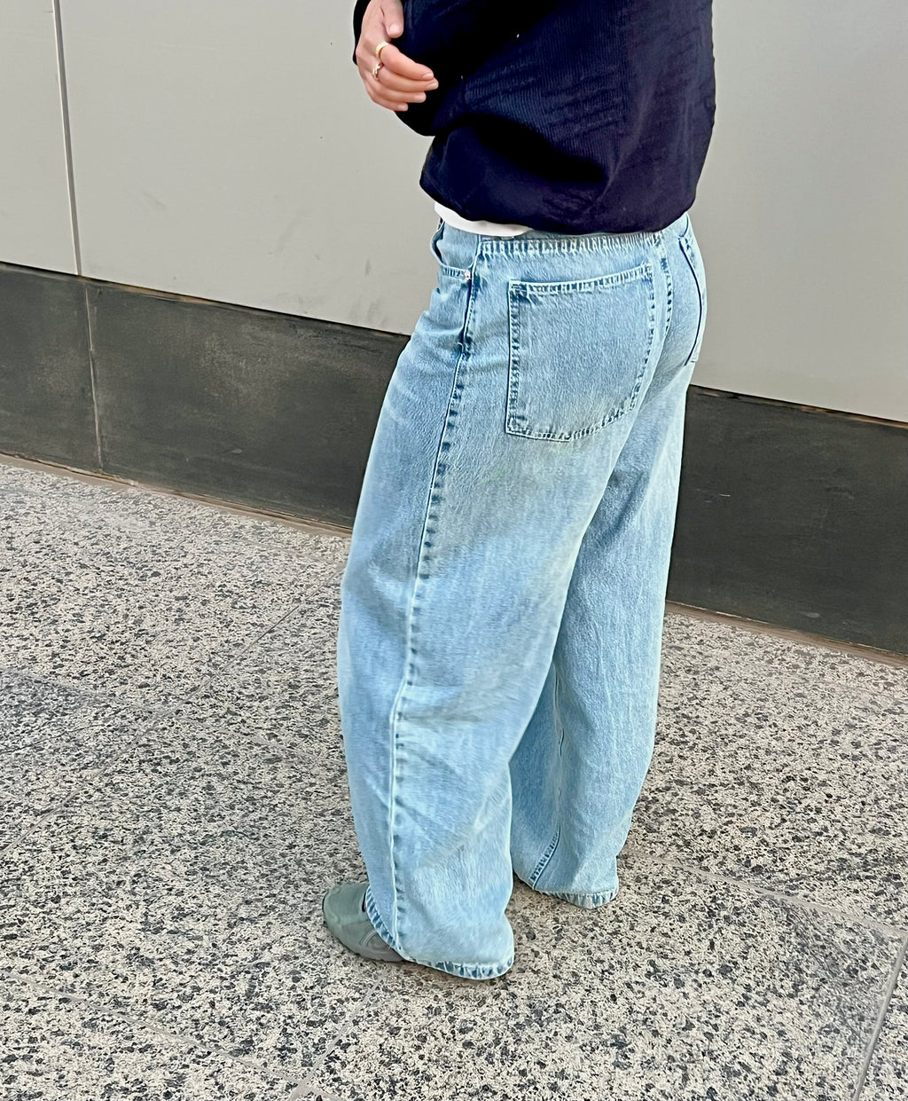RELAXED BLUE JEANS